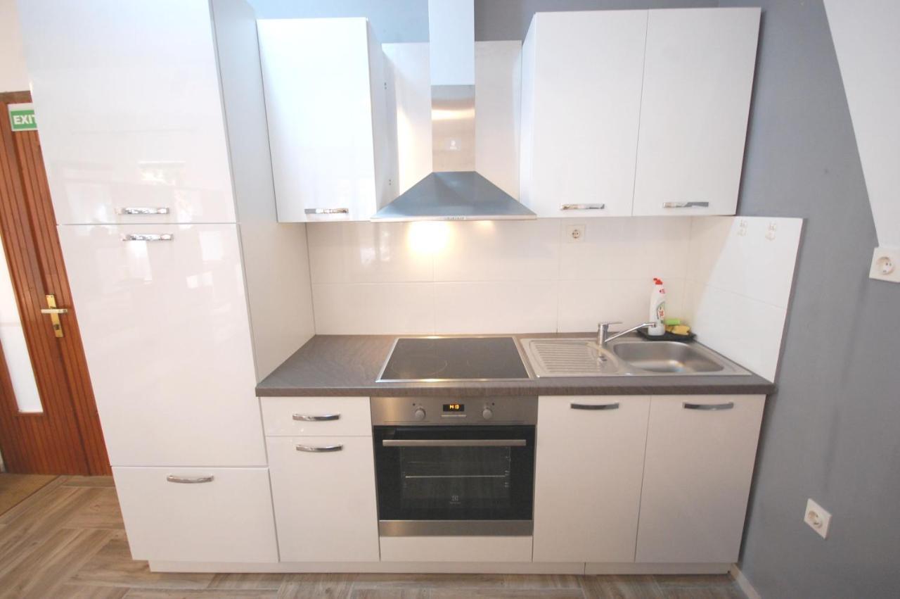 Apartments Snjezana By El-Pi Tours Nijvice Zewnętrze zdjęcie