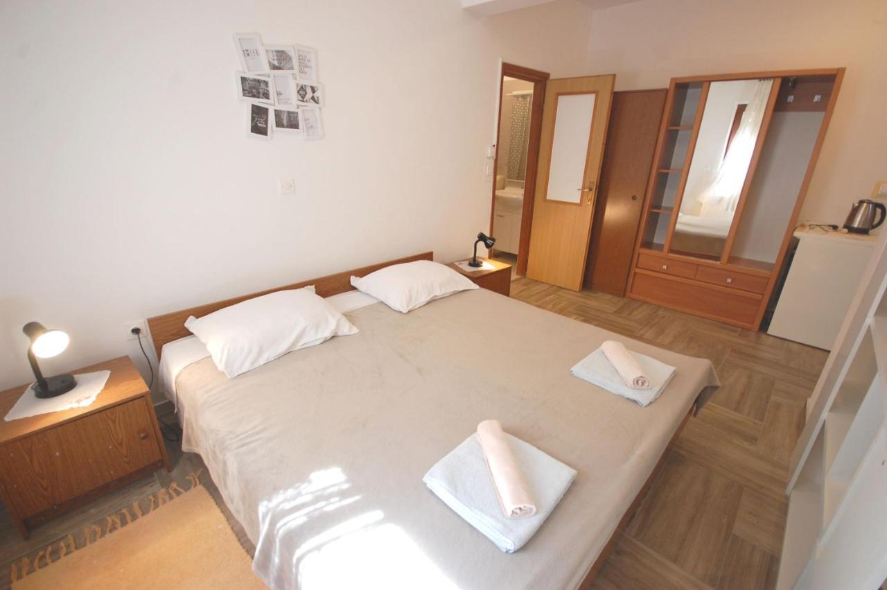 Apartments Snjezana By El-Pi Tours Nijvice Zewnętrze zdjęcie