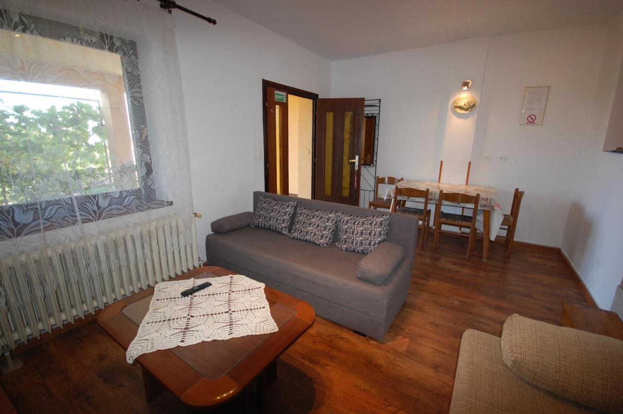 Apartments Snjezana By El-Pi Tours Nijvice Zewnętrze zdjęcie