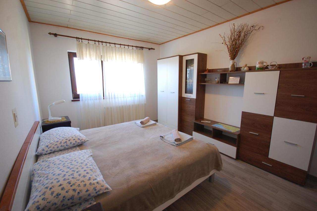 Apartments Snjezana By El-Pi Tours Nijvice Zewnętrze zdjęcie