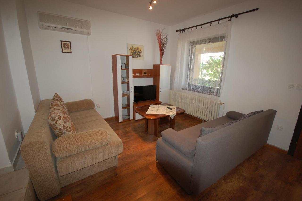 Apartments Snjezana By El-Pi Tours Nijvice Zewnętrze zdjęcie